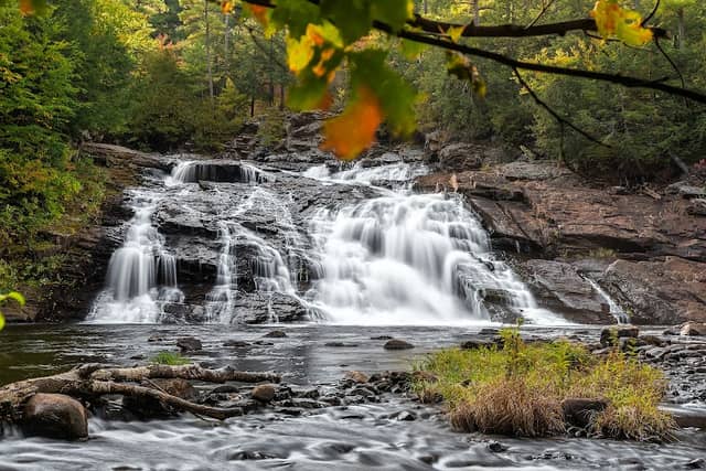 Allens Falls Trail Head - Image 1
