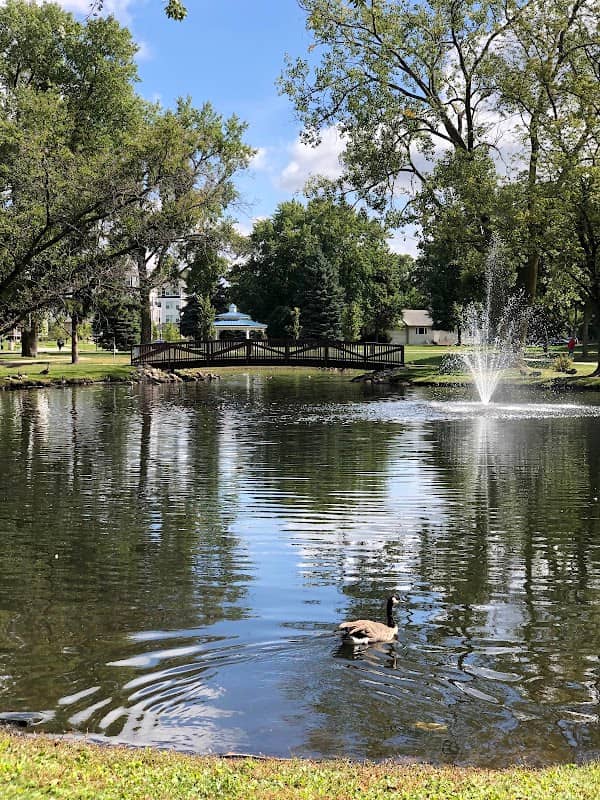 Triangle Memorial Park - Image 1