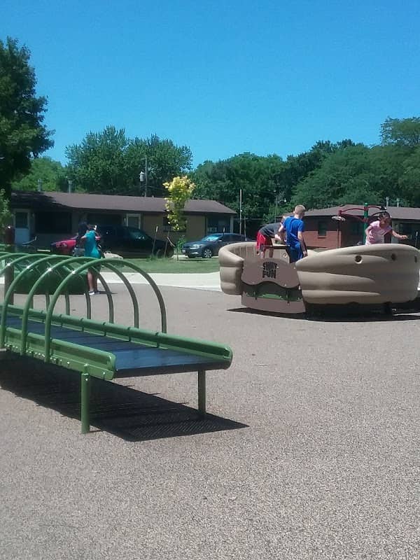 Lincoln-Douglas Park - Image 2