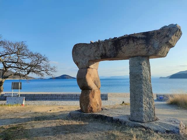 Olive Beach - Image 1