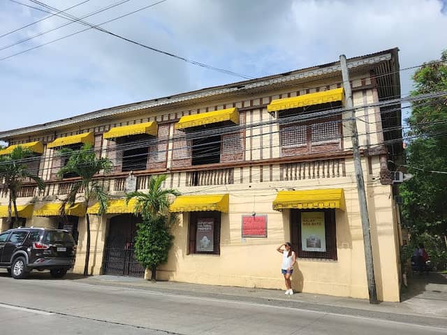 Avanceña-Camiña Balay nga Bato - Image 1
