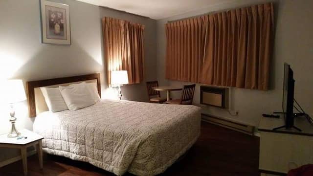 Riverside Inn Dallas - Image 1