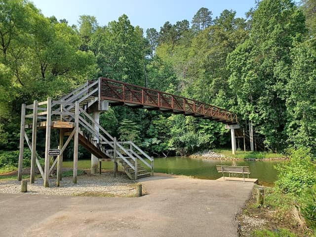 East Lakeshore Trail Coytee Loop Trailhead - Image 1