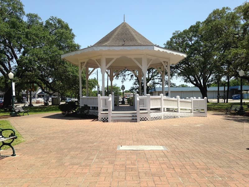 League Park - Image 2
