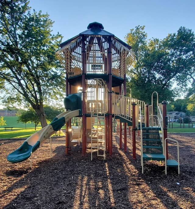 Lions Park - Image 1