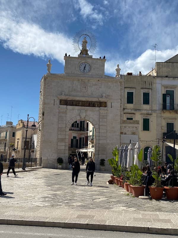 Baresana Gate - Image 1