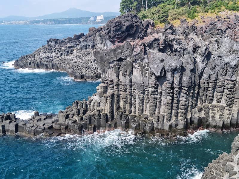 Jusangjeolli Cliff - Image 1