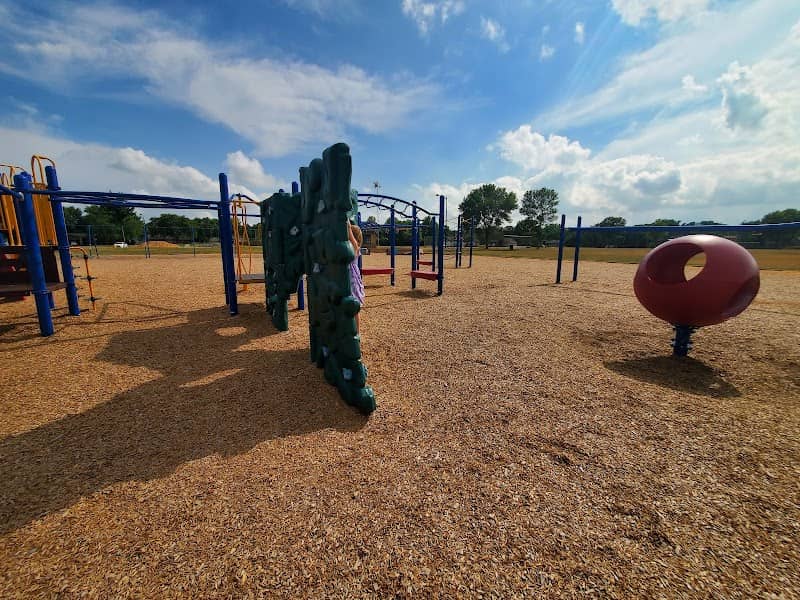 Parkview Park - Image 1