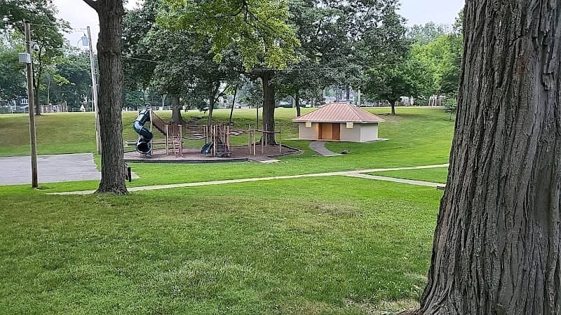 Durling Park - Image 2