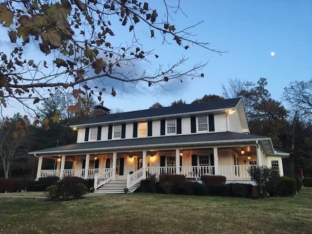 Willow Pond Nashville - Image 1