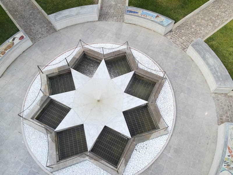 Piazza Trappeto - Image 2