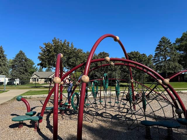 Golden Lake Park - Image 1