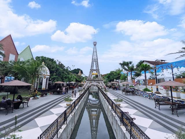 Menara Eiffel Madiun - Image 1