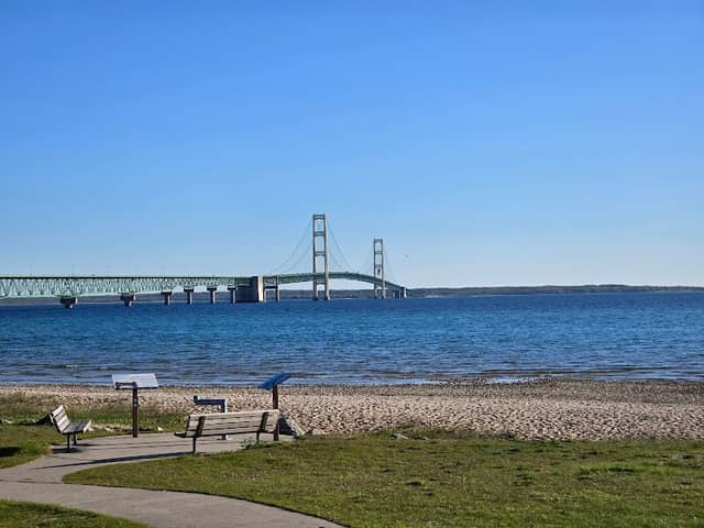 Alexander Henry Park - Image 2