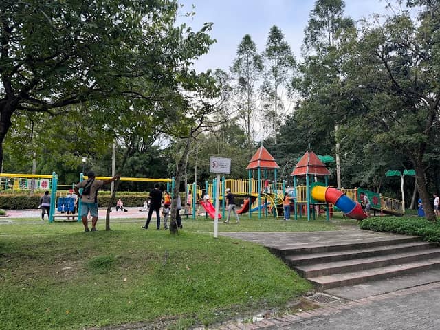 Tropical Rainforest Ujana Park - Image 2