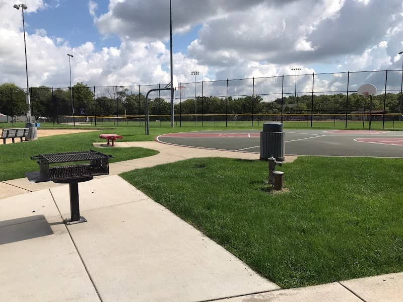 Lions Den Park - Image 2