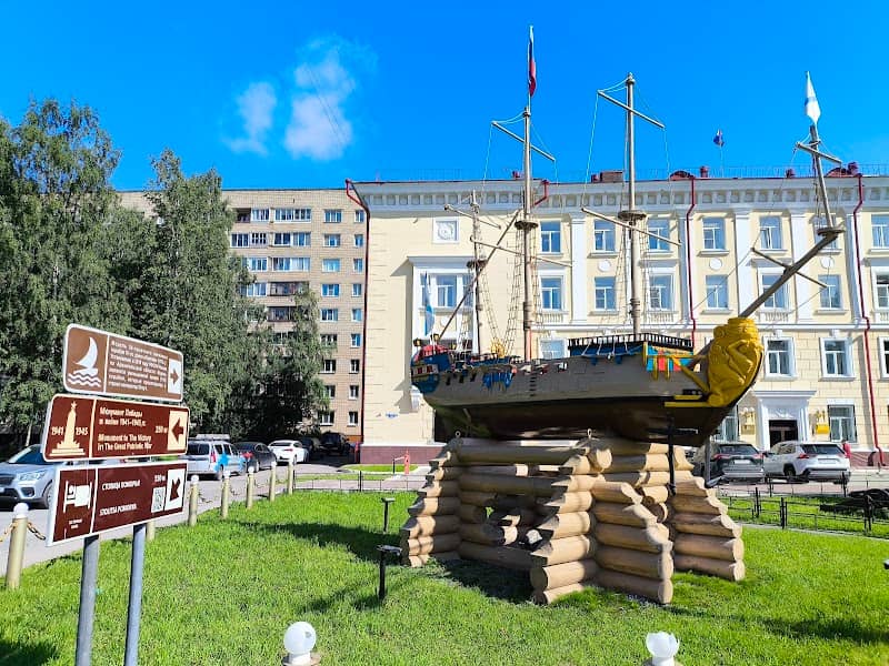 Maket Trokhmachtovogo Parusnogo Korablya "Pobeda" - Image 1