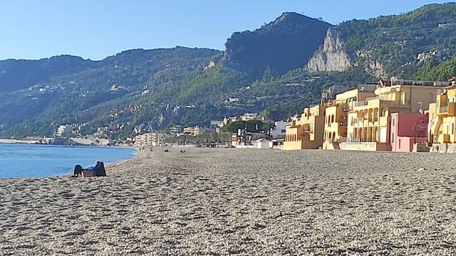 Spiaggia di Varigotti - Image 1