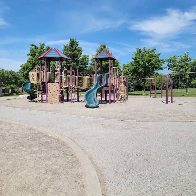 Cachet Park - Image 2