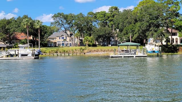 Hilton Head Island Dolphin Boat Cruise - Image 1