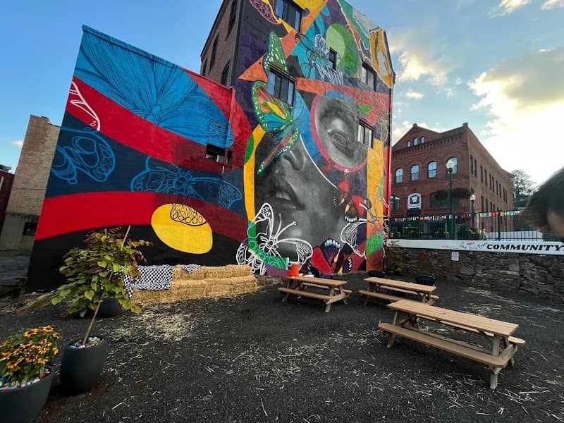 Downtown Pocket Park - Image 2