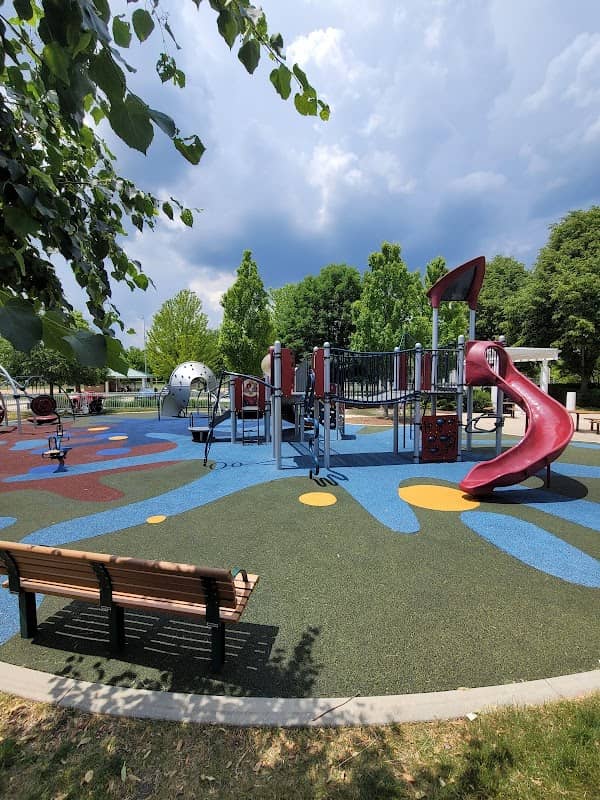 Eola Community Center Park - Image 1