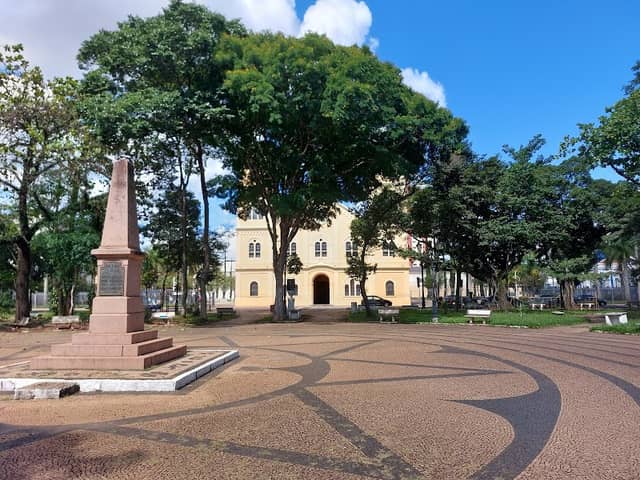Freedom square - Image 1