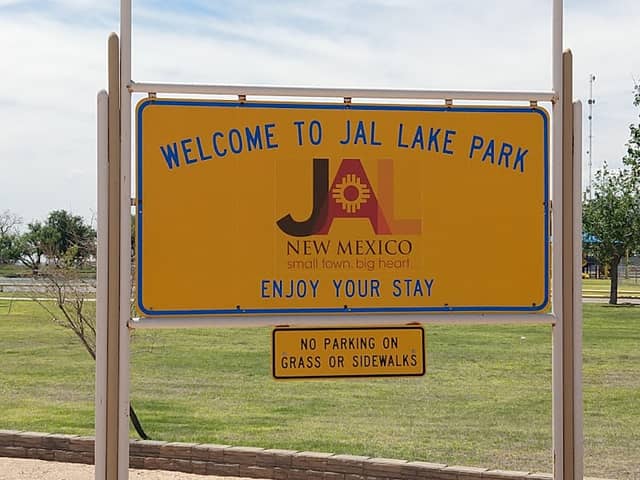 Jal Lake Park - Image 1