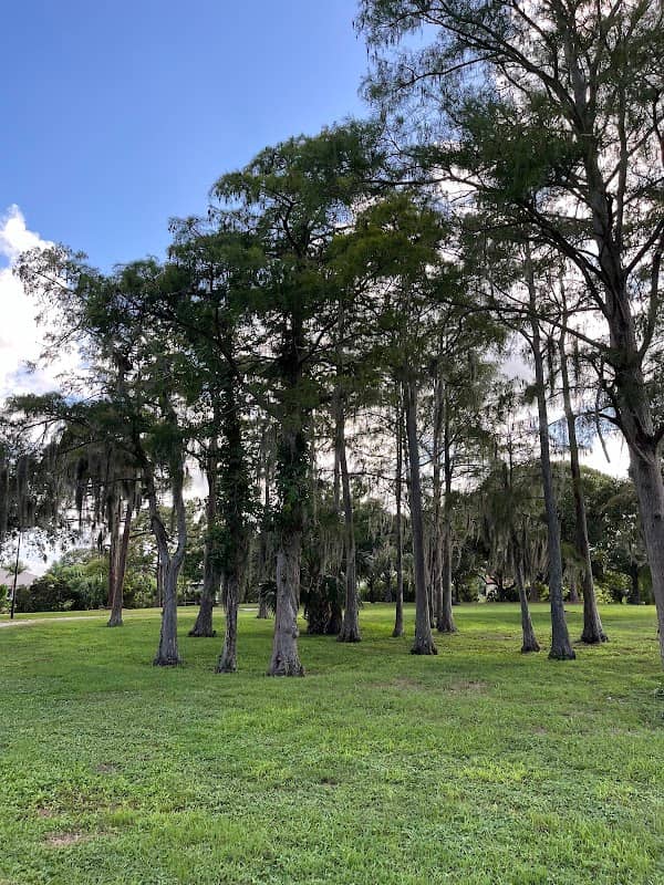 Hardee park - Image 1