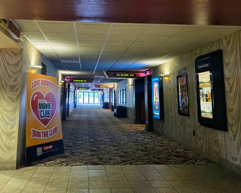 Marcus Hillside Cinema - Image 1