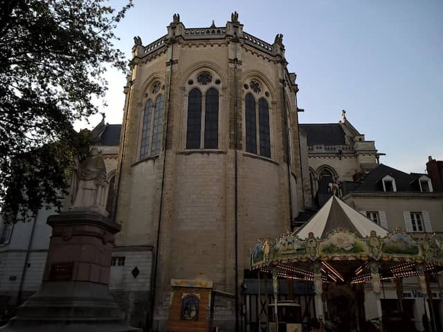 Statue de Monseigneur Freppel - Image 2