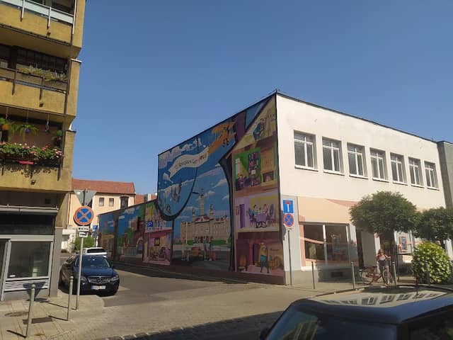 Óriás graffiti - Image 2