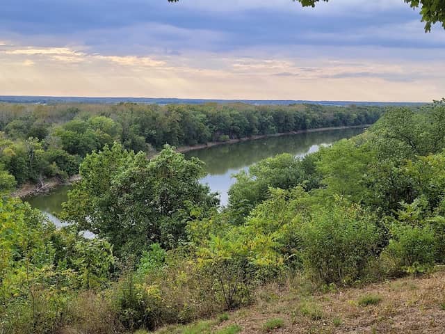 Merom Bluff Park Historical Views - Image 1