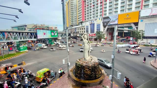 Konghing Fountain - Image 1