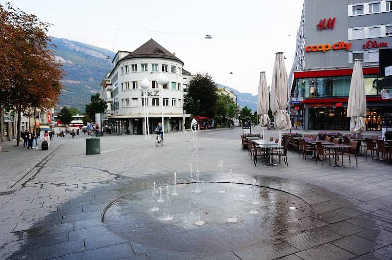Fontanna - Image 1