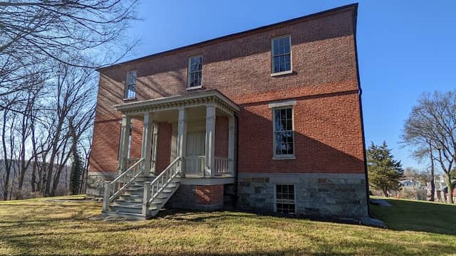 Lockwood House - Image 1