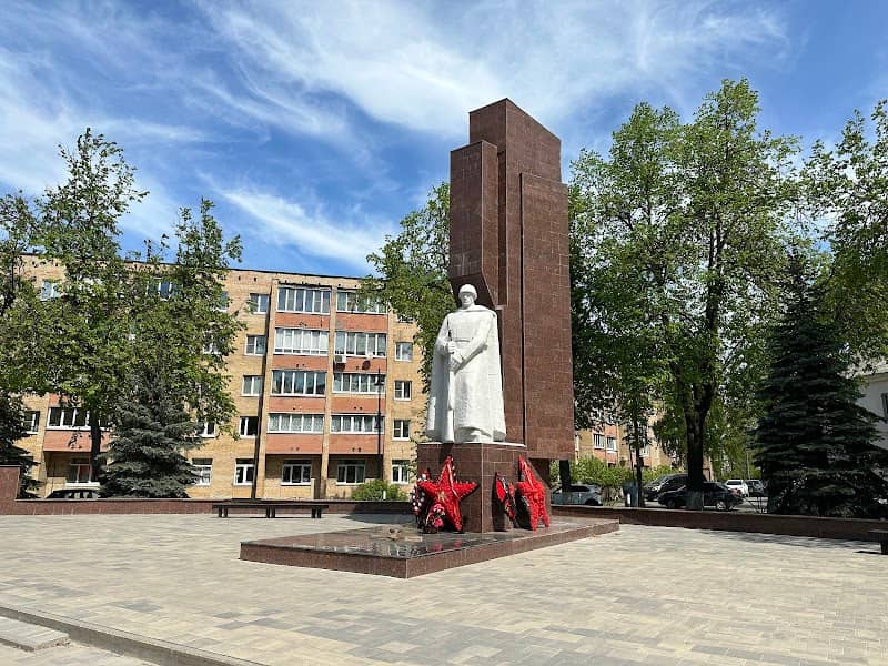 Eternal flame and memorial of Fame - Image 1