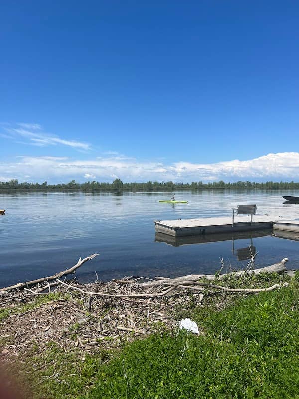 Dock #2 at Parc du Bassin-de-La Prairie - Image 1