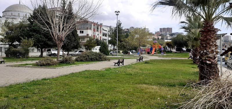 Yadigar Cami Parkı - Image 1