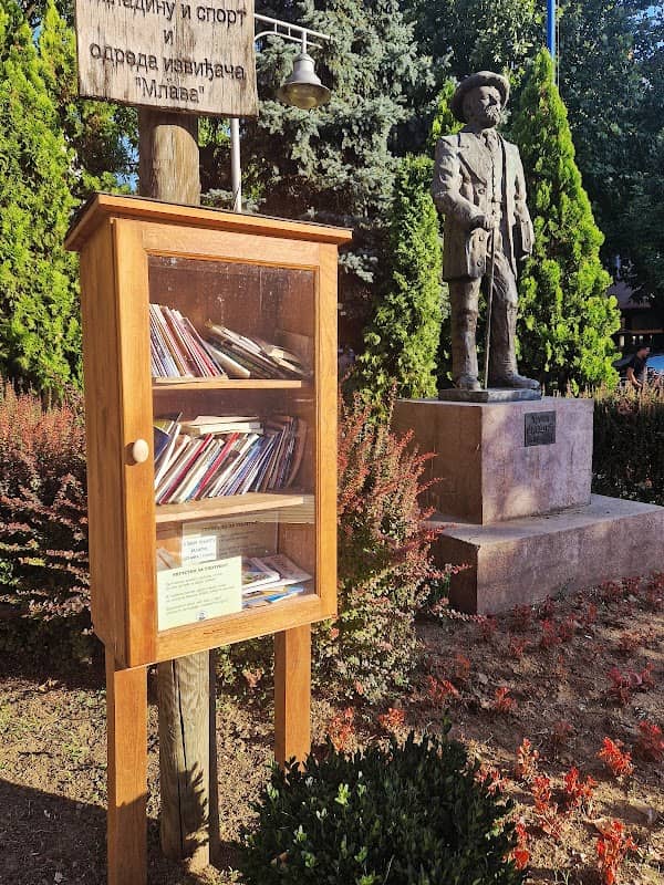 Free library - Image 1