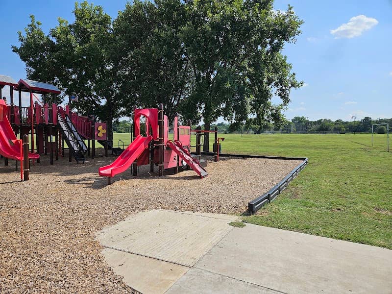 Lions Park - Image 1