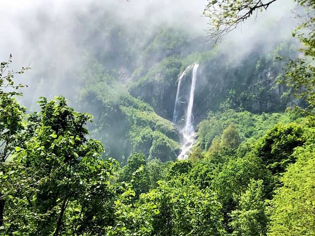 Waterfall Polikarya - Image 1