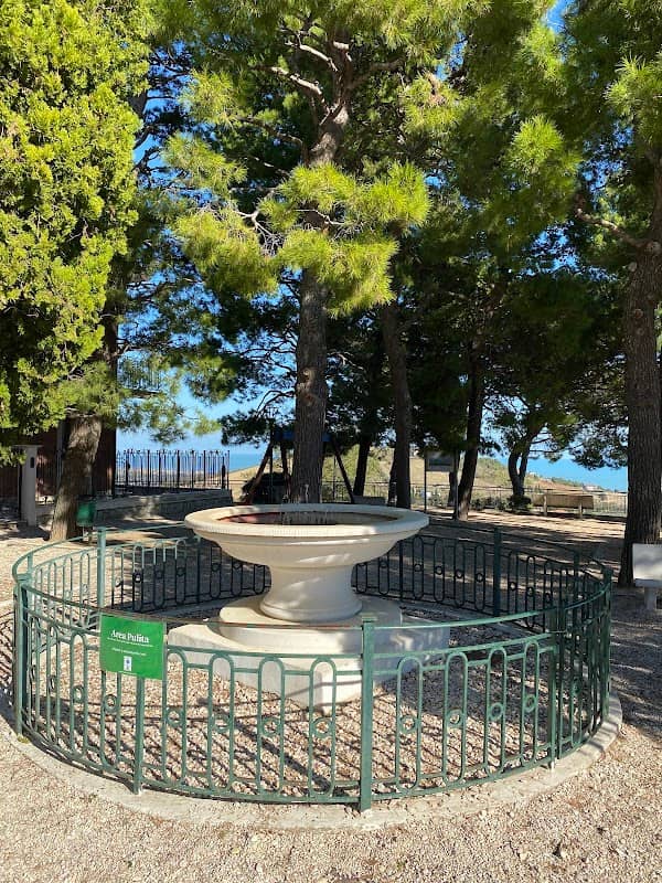 Parco giochi, punto panoramico - Image 1