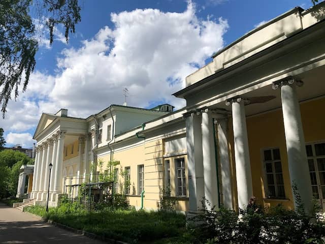 Stroganov Estate on the Yauza - Image 1