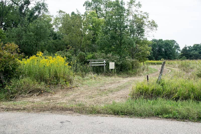 Oak Bluff Savanna Nature Preserve - Image 1