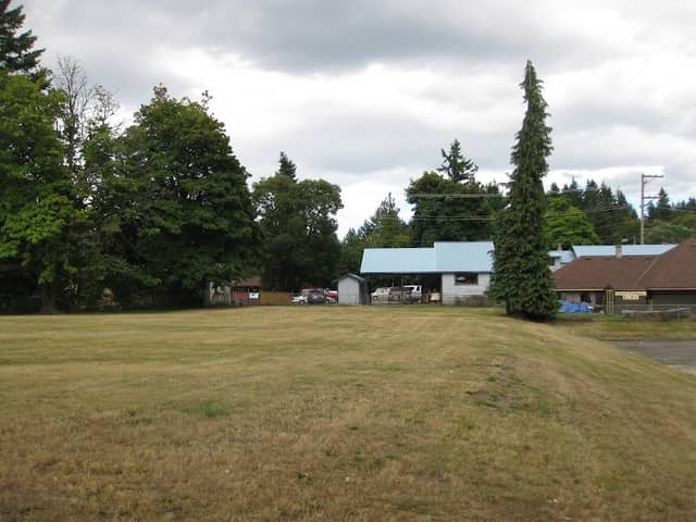 Elsie Miles Park/Dougan Park - Image 2