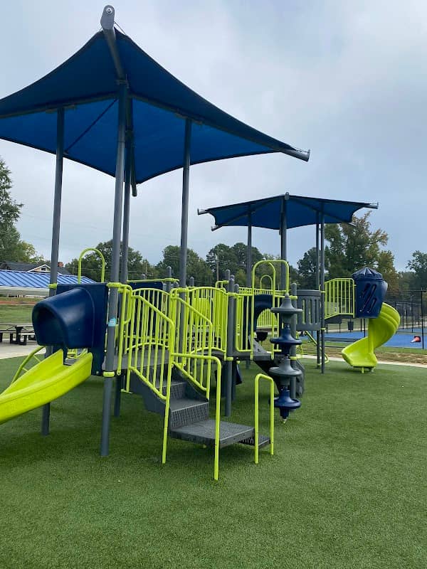Temple Park - Image 1