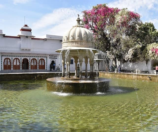 Saheliyon ki bari - Image 1