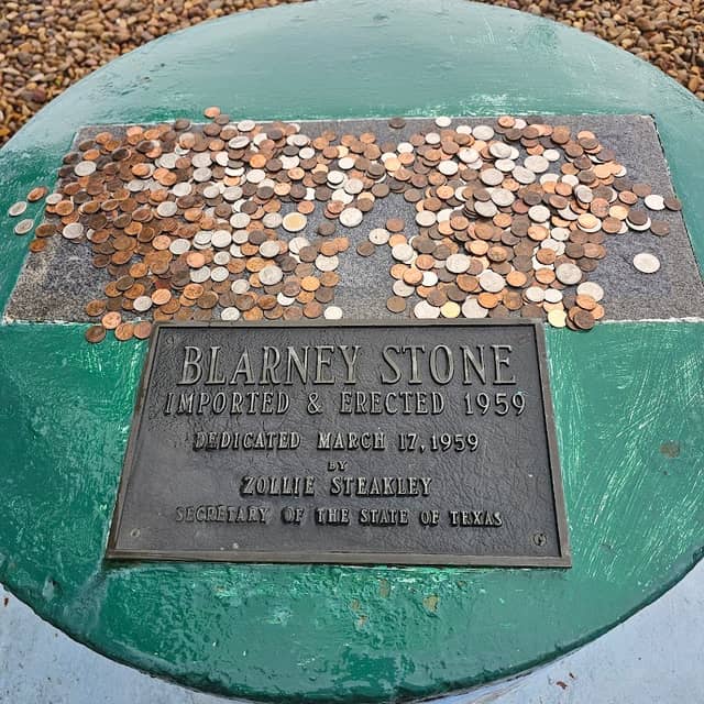Blarney Stone Plaza - Image 2