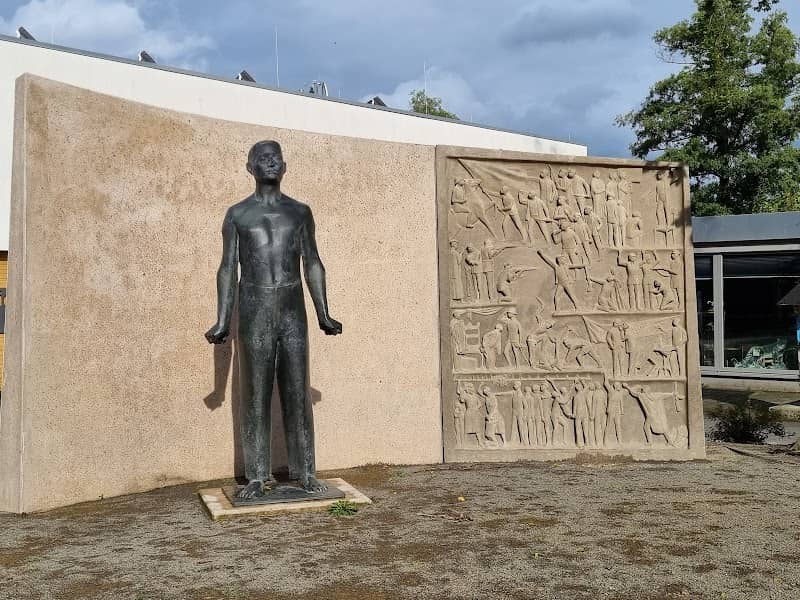 Mahnmal für die Opfer des Faschismus und Militarismus in Senftenberg - Image 1